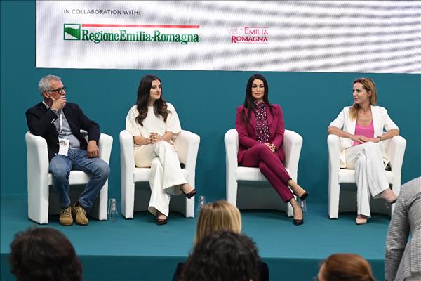 Premio Macfrut 2025 a Giuseppe Mistretta Premio Macfrut 2025 a Giuseppe Mistretta